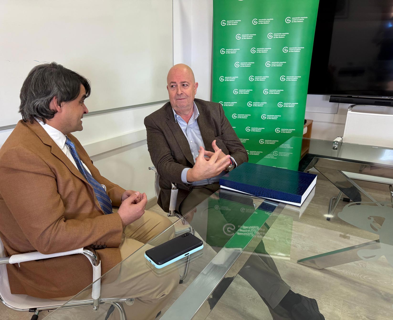 noticias náuticas, actualidad náutica, alcudiamar, solidaridad, hospital de inca, cáncer, aecc, asoc