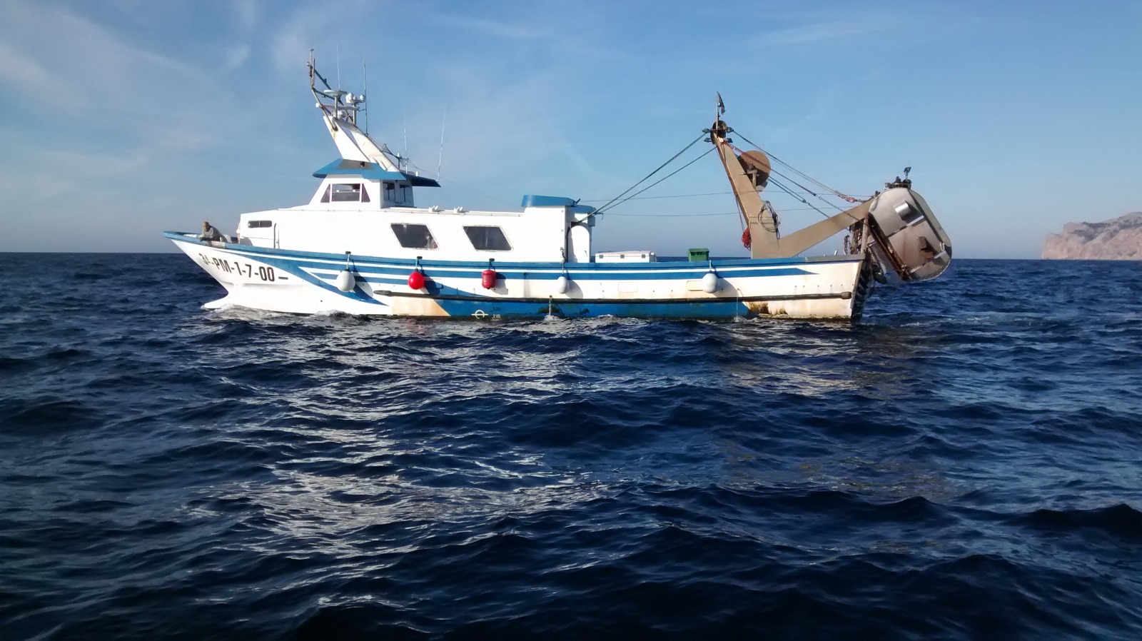 nautical news, nautical news, govern, mediterranean fishing, trawling, fishermen, fishing sector, ba