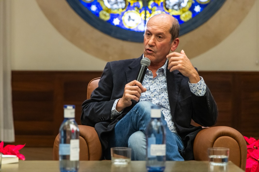 nautical news, navegar es necesario, rcnp, real club náutico de palma, literature, books, reading, c