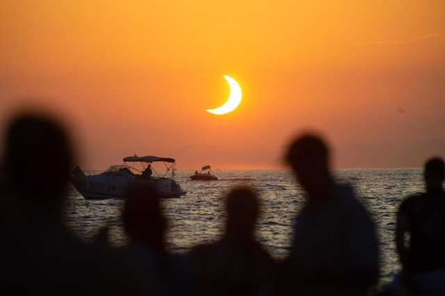 eclipse solar