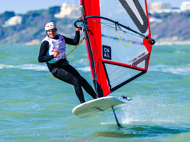 noticias náuticas, actualidad náutica, cna, club nàutic s'arenal, iqfoil games, regata, regatista, v