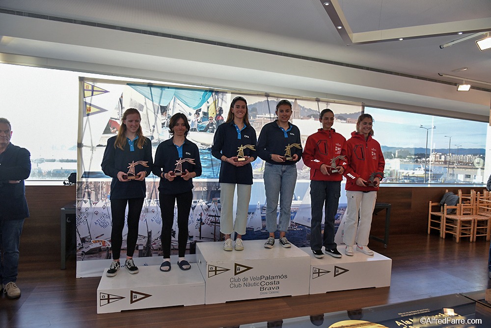 Los regatistas del Club Nàutic S’Arenal campeones de 420 en la Christmas Race de Palamós