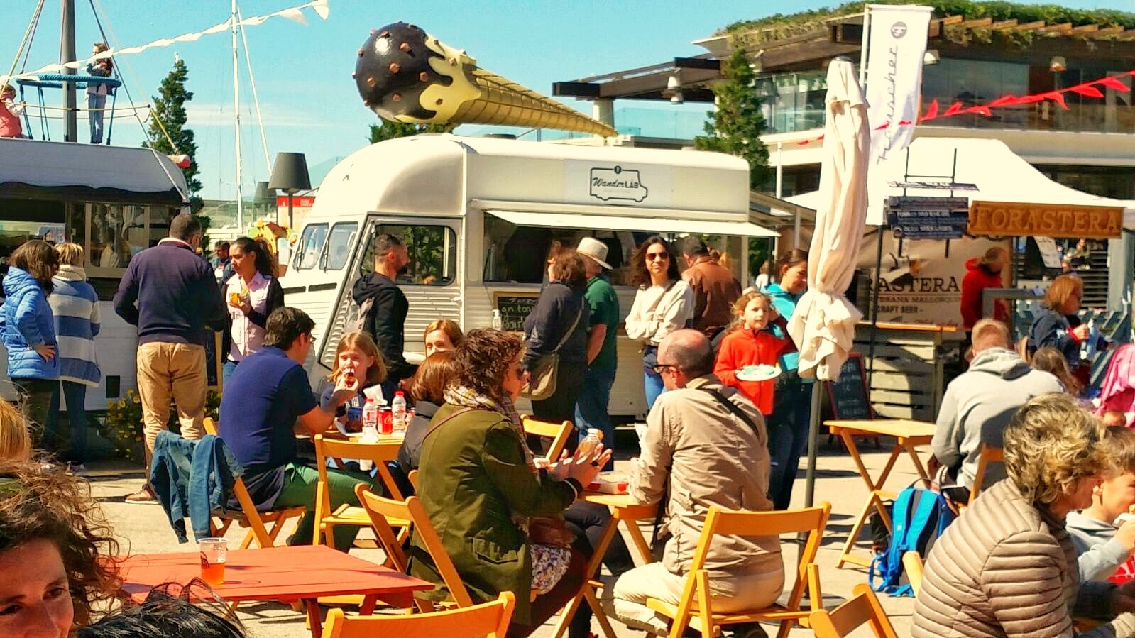 Vuelve el Festival de Comida Callejera a Port Adriano