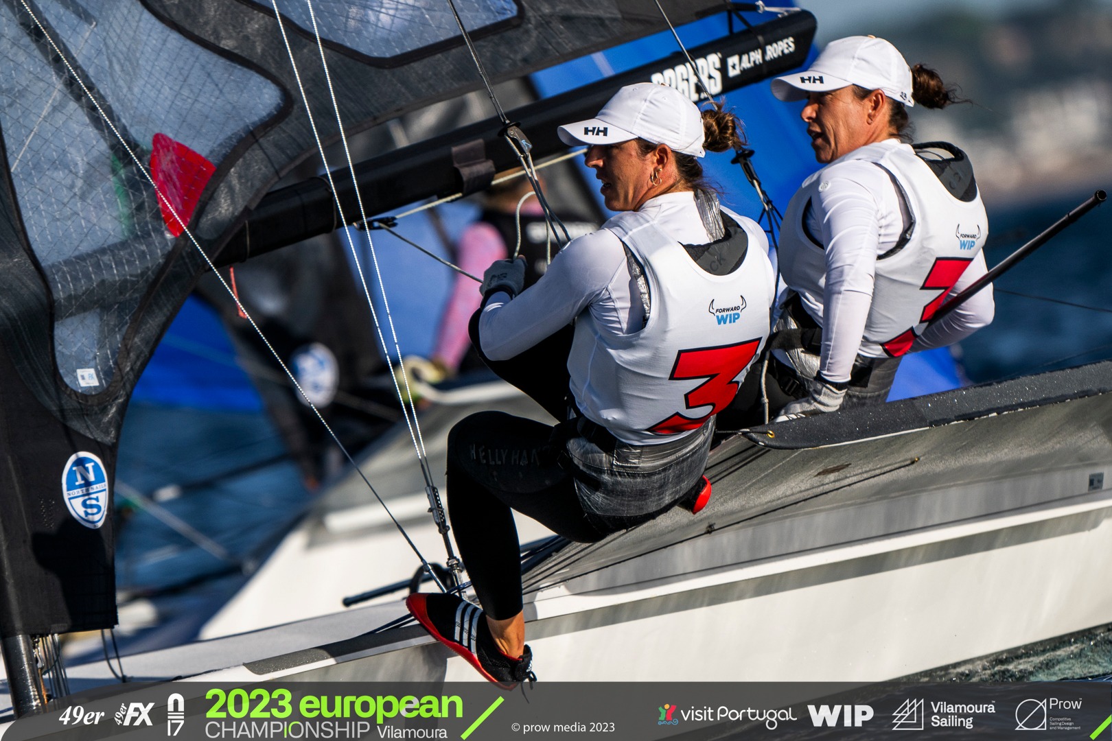 Paula Barceló and Támara Echegoyen fight for the european podium of the 49er FX