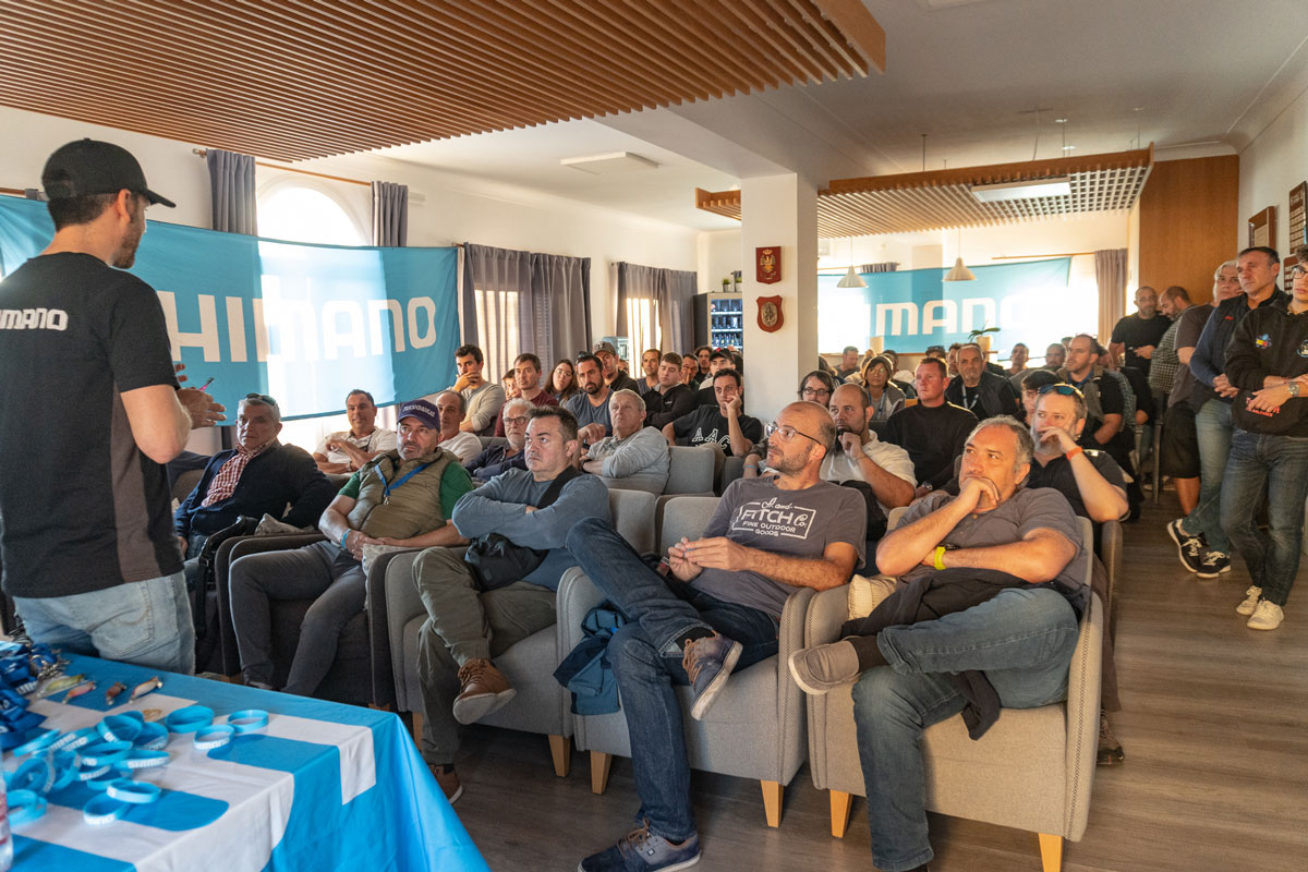 El secreto de la pesca del calamar al descubierto en el Club Nàutic Portitxol