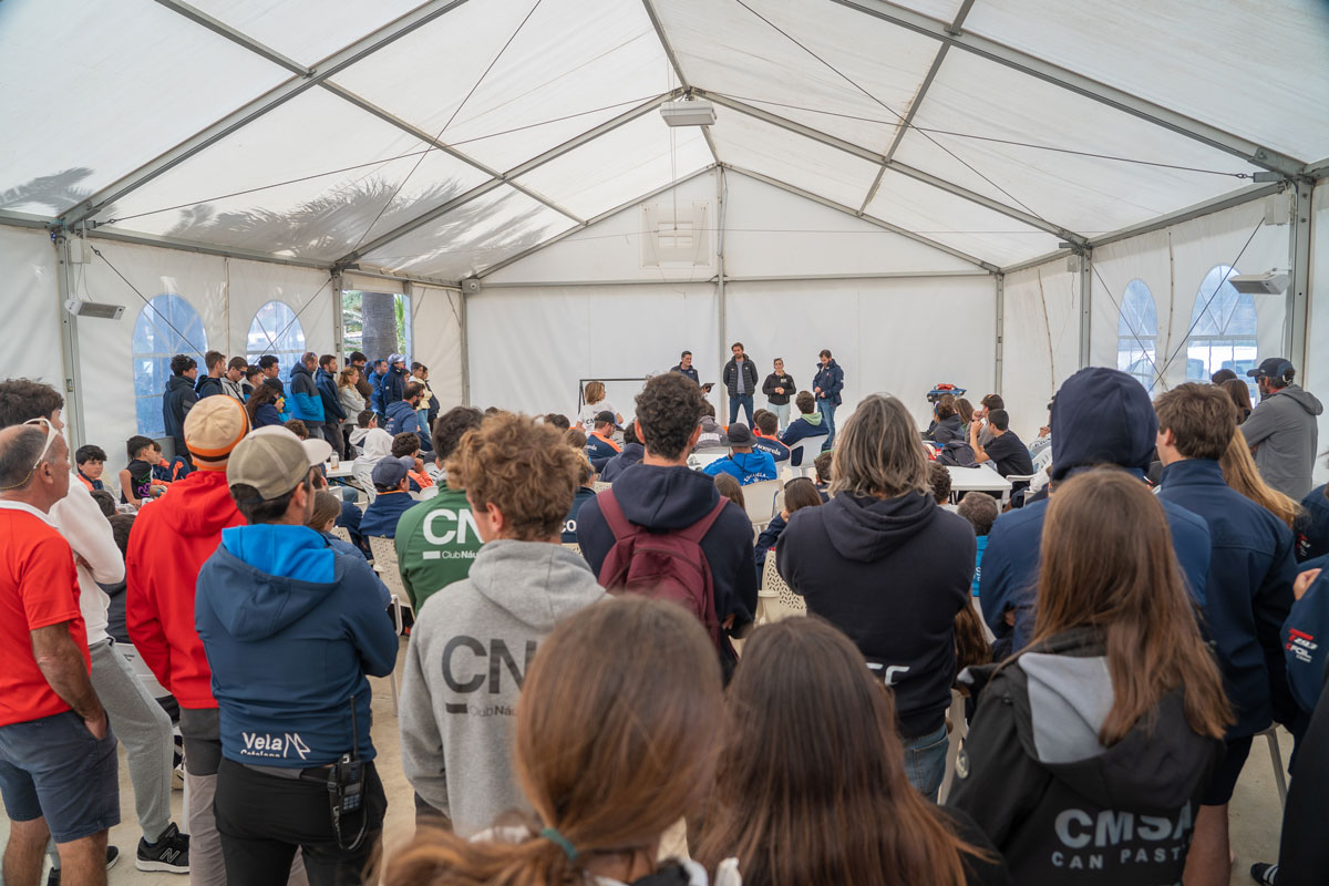 All to play for in the IQFoil and Techno 293 Junior Spanish Cup
