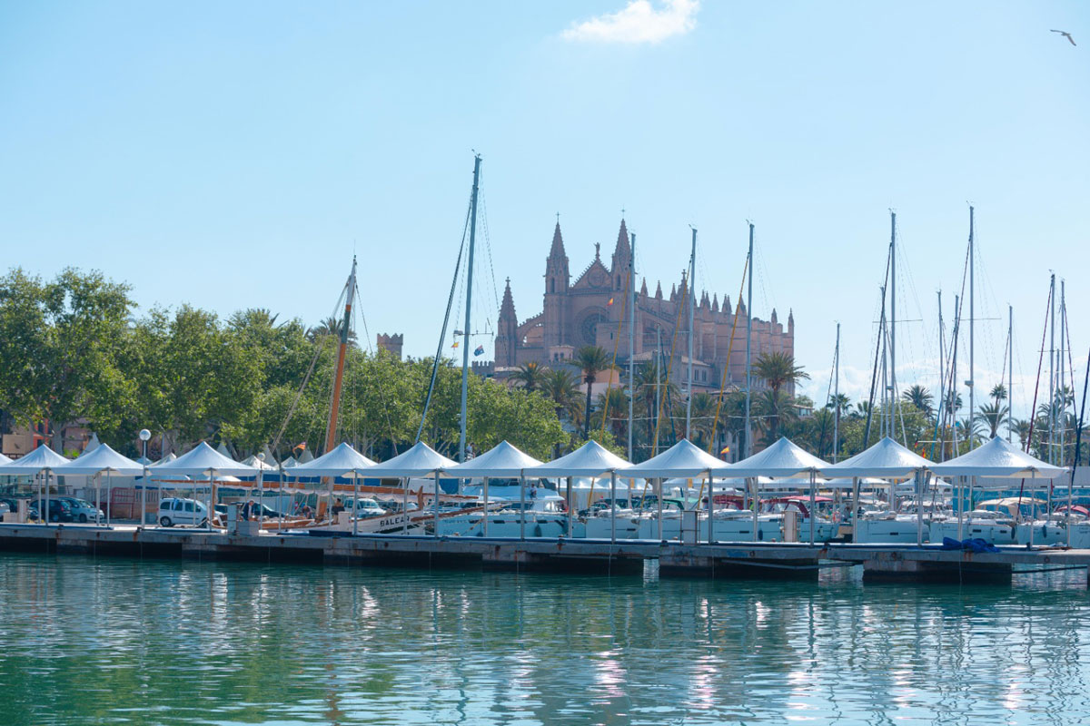 Más de 280 personas trabajan ya en el montaje del Palma International Boat Show