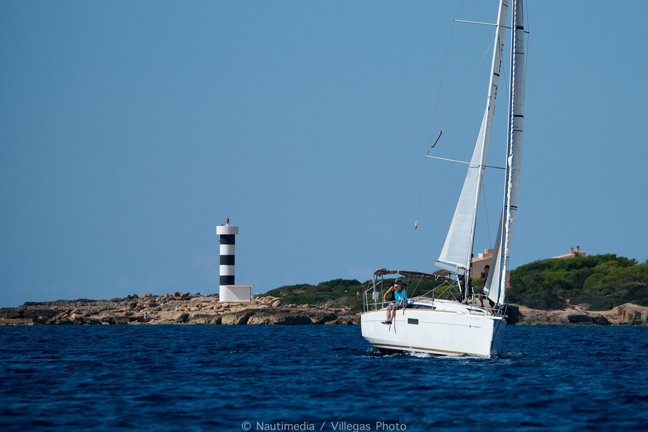 The Balearic Islands Maritime Cluster presents a project to get to know areas of Majorca