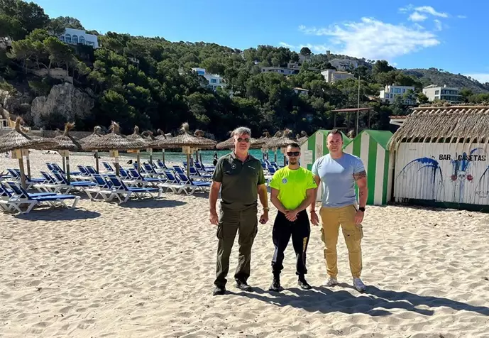The beaches of Camp de Mar and Sant Elm now have lifeguard services