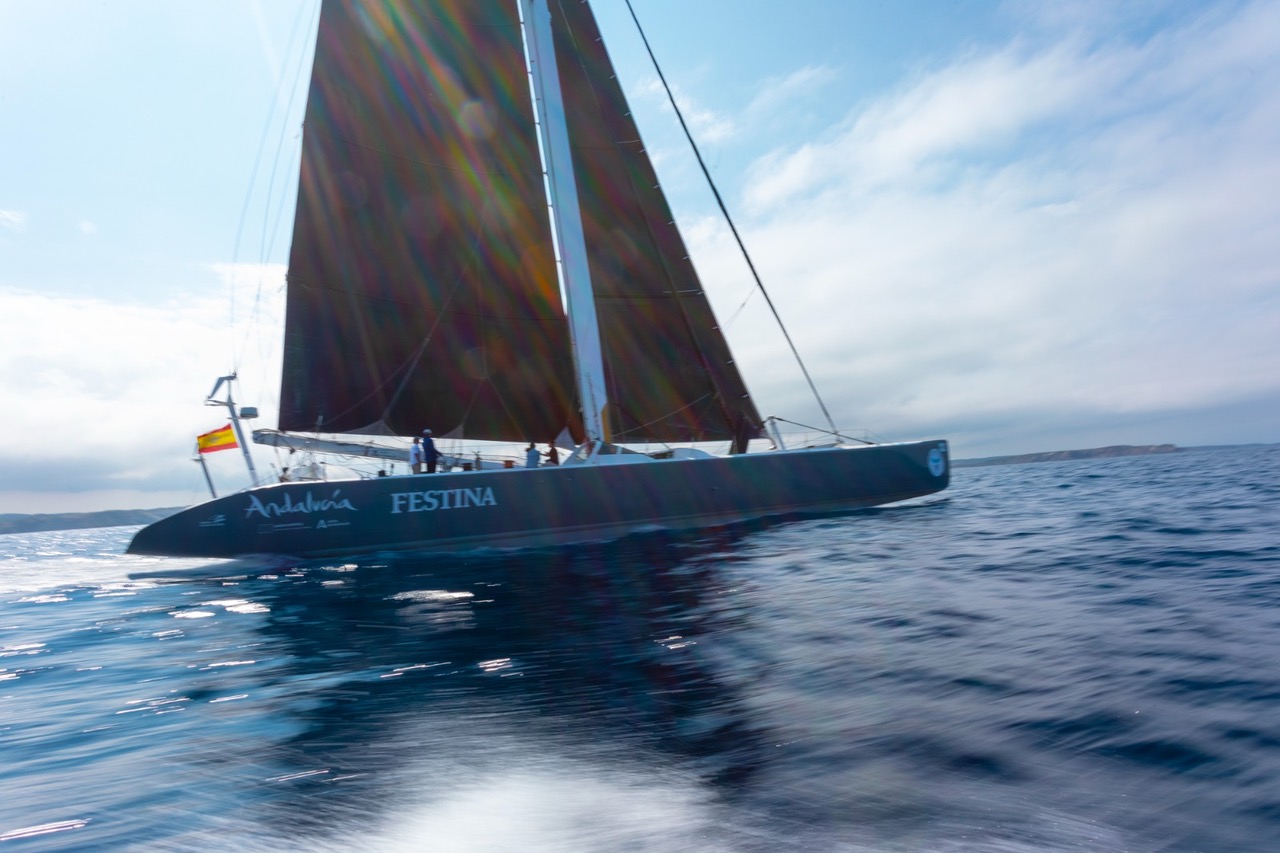 actualidad náutica, noticias náuticas, alex pella, vuelta a menorca, vela, vuelta al mundo, desafío 