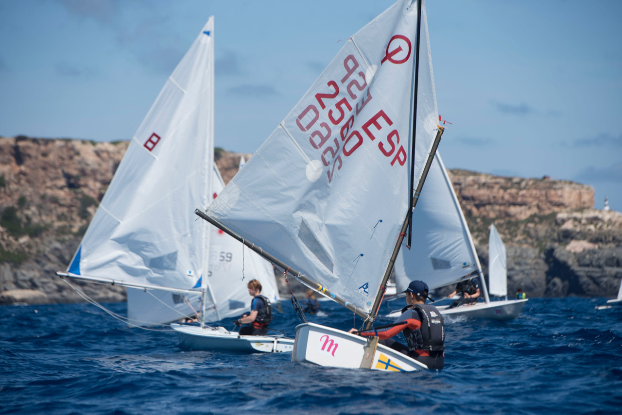 Actualidad Náutica, noticias náuticas, regata, optimist, optimist D, ILCA 4, ILCA 6, La menorquina, 