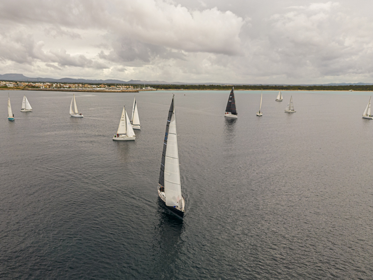 actualidad náutica, noticias náuticas, regata, vela, pasión por el mar, club nàutic sa ràpita, cruce