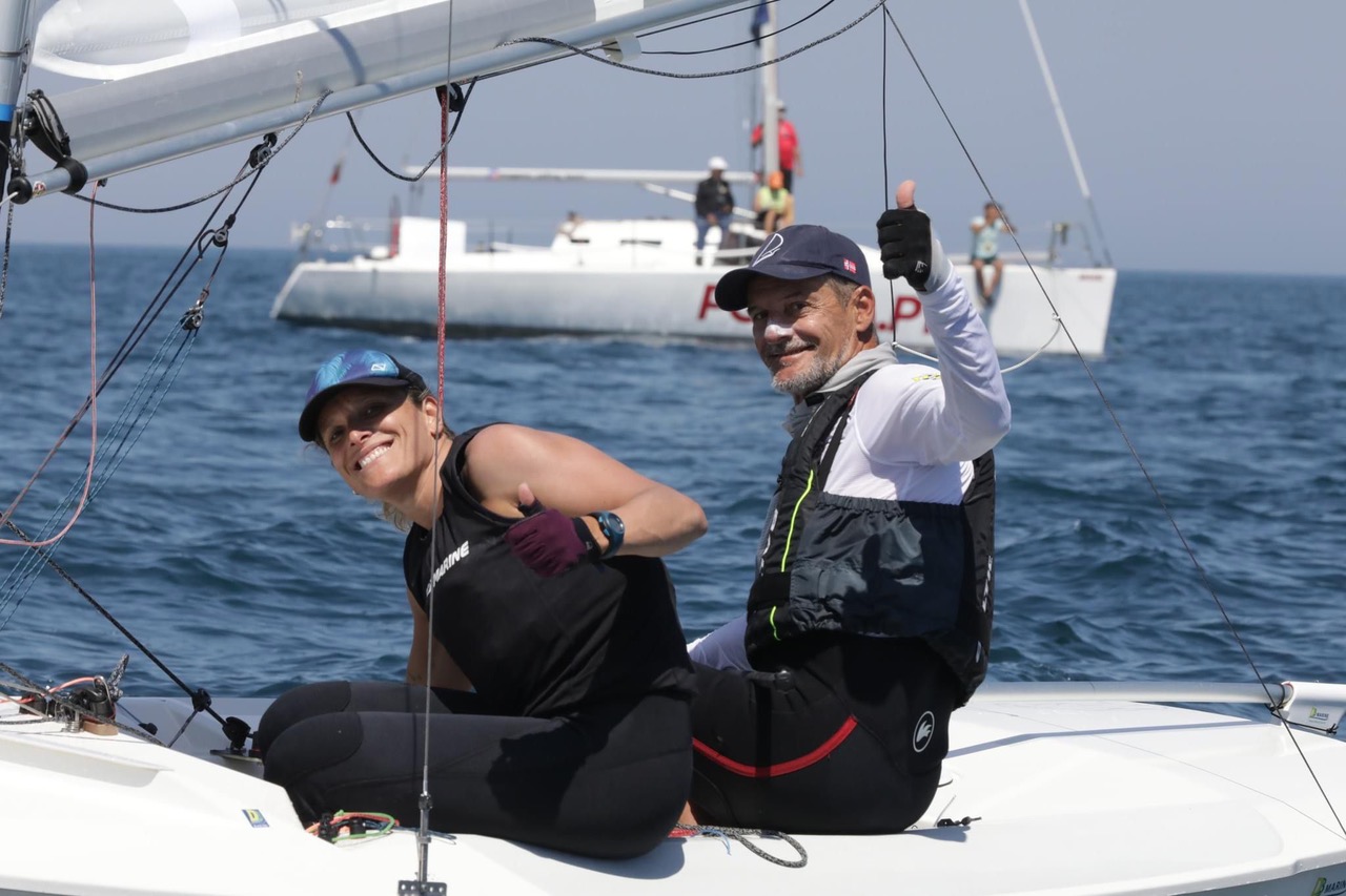 Damián Borrás y Carmen Mateo Pumariega, campeones de Europa Mixto de Snipe  