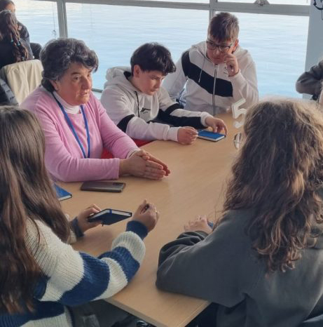 En el concurso de dibujo “Mujeres de los Mares” se ha invitado a participar a todos los niños y niña