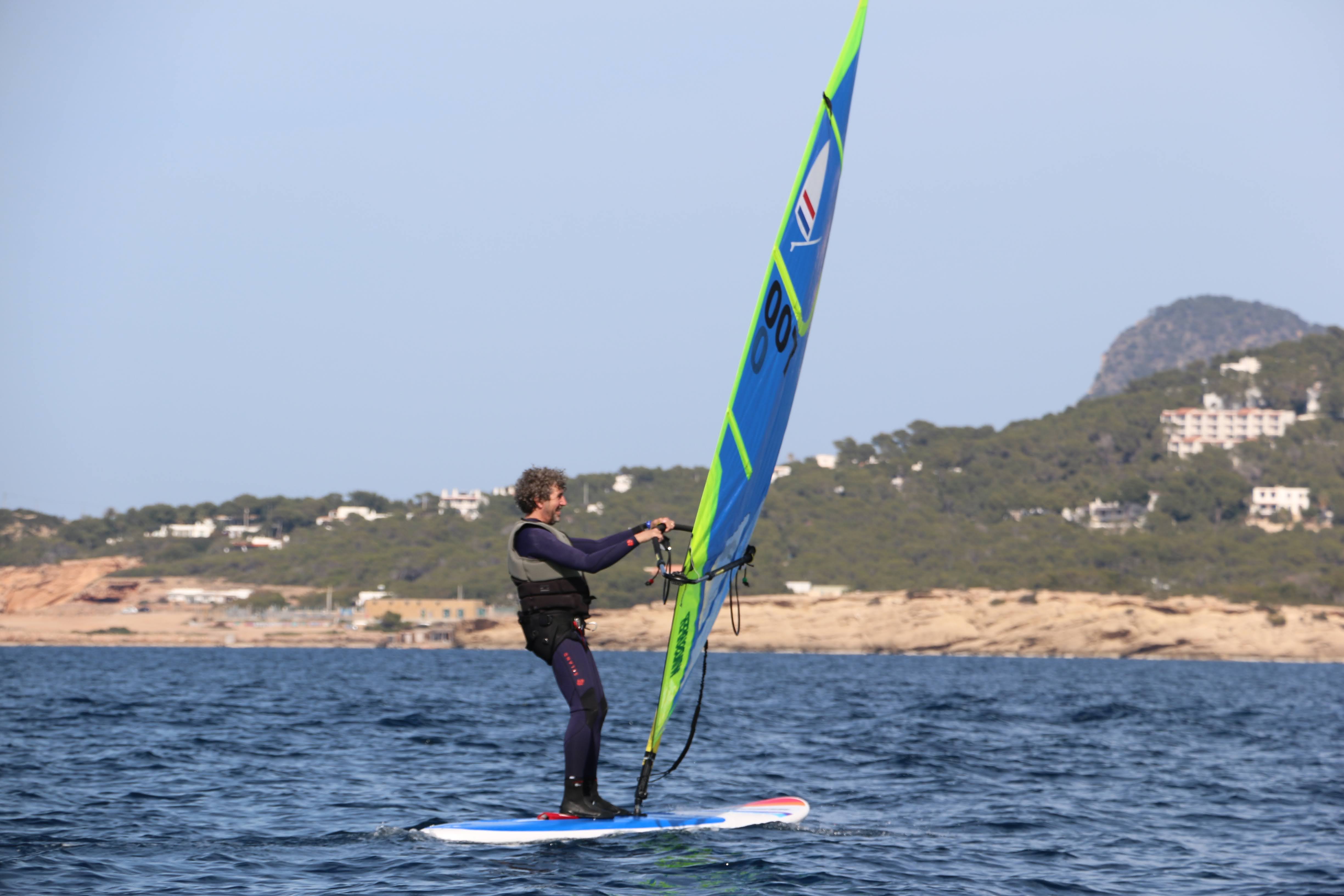 Cómo disfrutar del mar a través del programa ‘Water Sports Experiences’ Es Nàutic