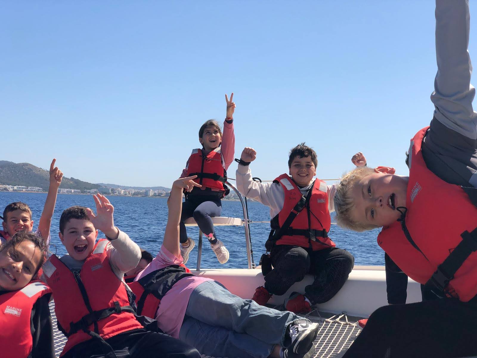 Casi 400 alumnos disfrutan de la XXX Setmana del Mar