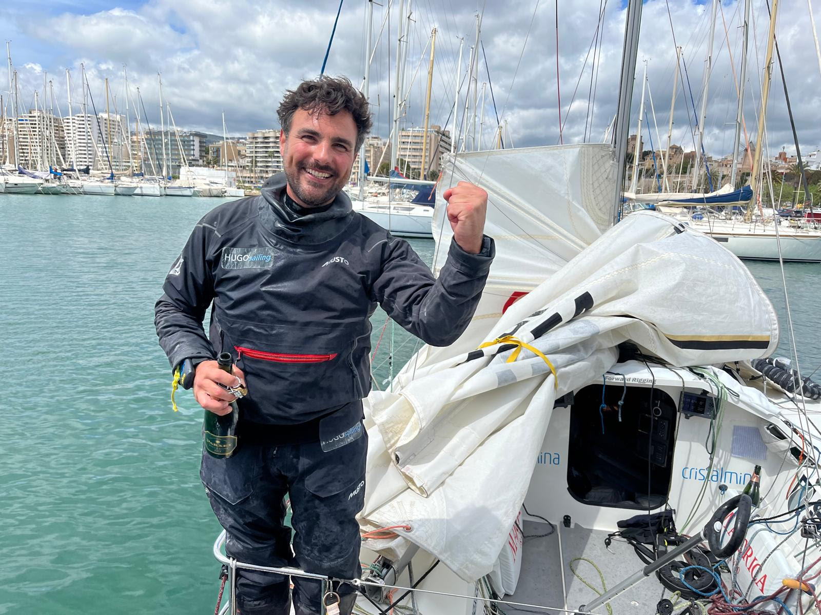 Hugo Ramón bate el récord de la vuelta a Mallorca en solitario