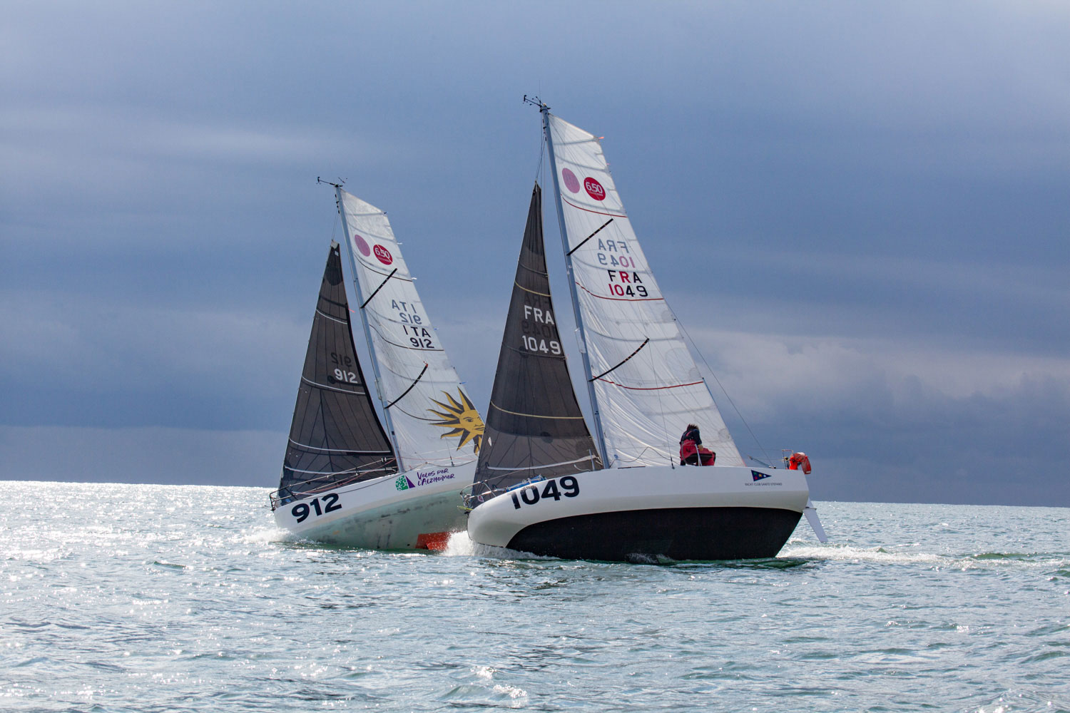Zarpa la cuarta edición de la regata Solo Med
