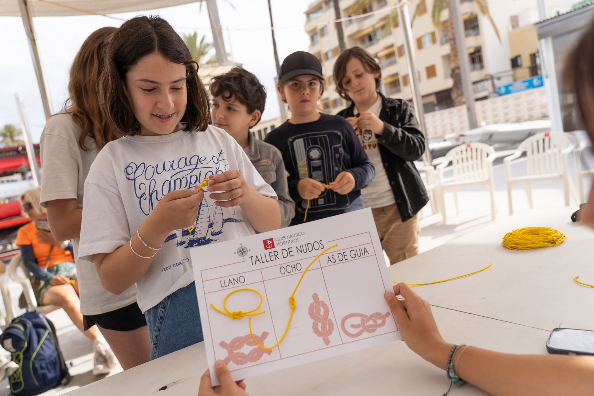 Más de 4.500 alumnos participan en la primera edición de la Setmana Blava 