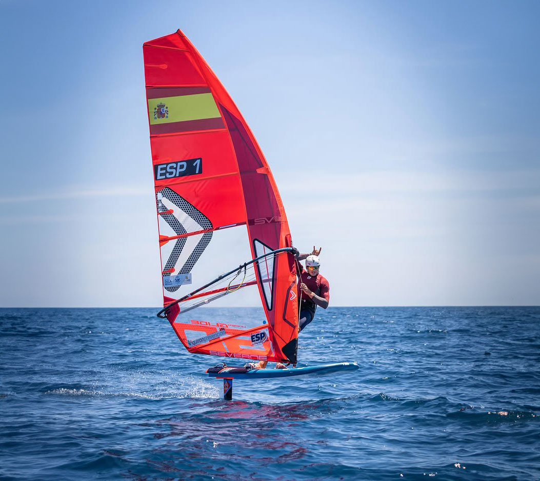Nacho Baltasar conquista la Copa de España de IQFoil
