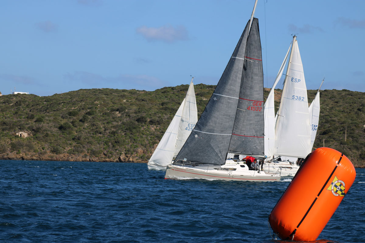 Joanjo Vilafranca y Joan Bosch se alzan con la Regata Vuelta a Menorca A2 a bordo del ‘Atria’