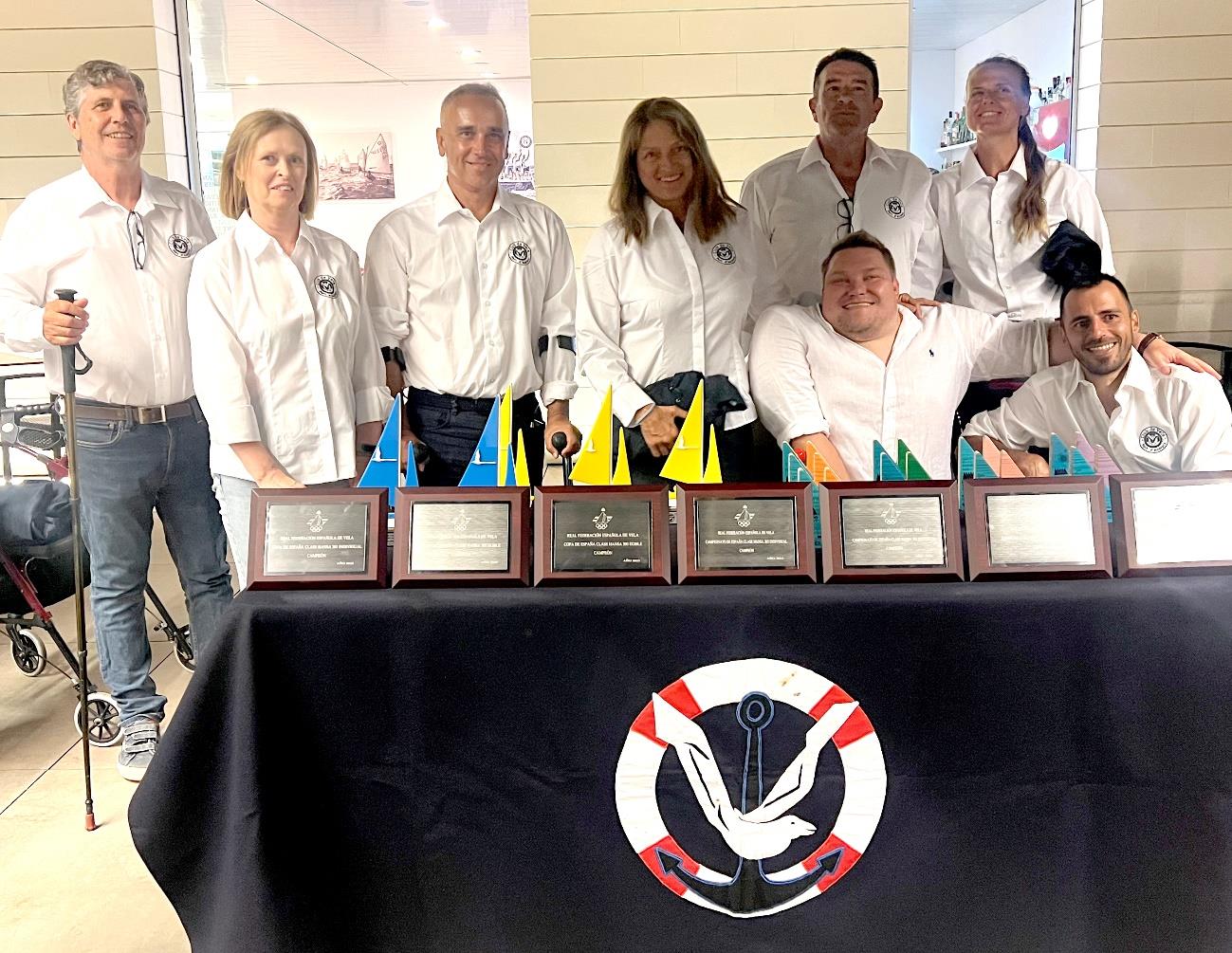 El Club de Vela Puerto de Andratx rinde homenaje a su equipo de vela adaptada