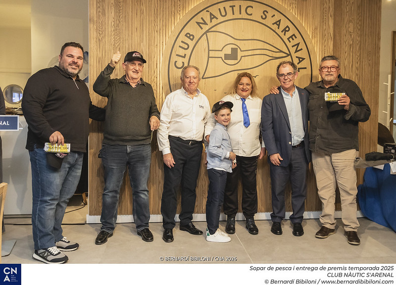 Compañerismo y reconocimientos en la Gran Noche de la Pesca del Club Nàutic S’Arenal