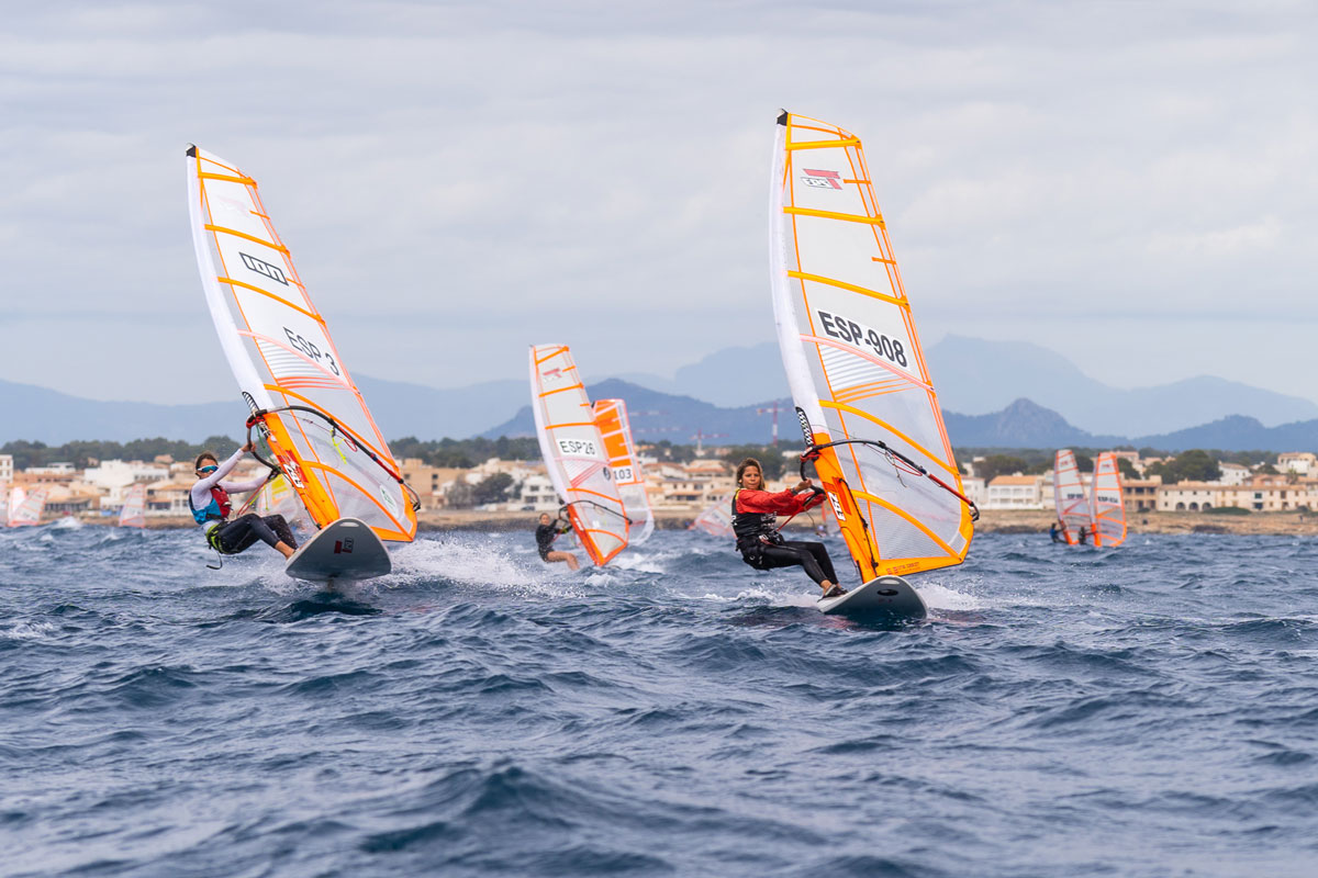 Baleares afronta el Europeo de Techno 293 con una destacada representación de jóvenes regatistas