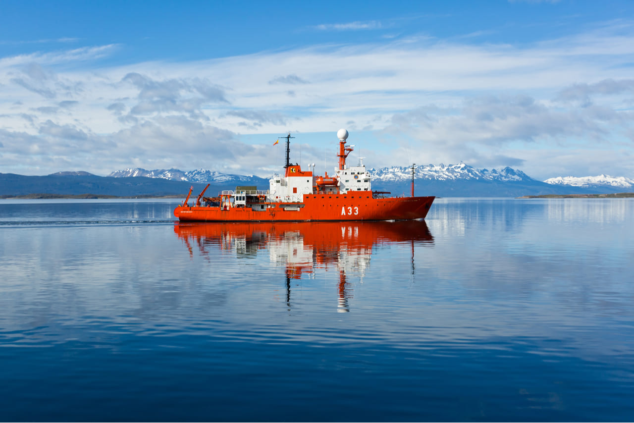 nautical news, nautical news, navy, bio, oceanographic research vessel, training,