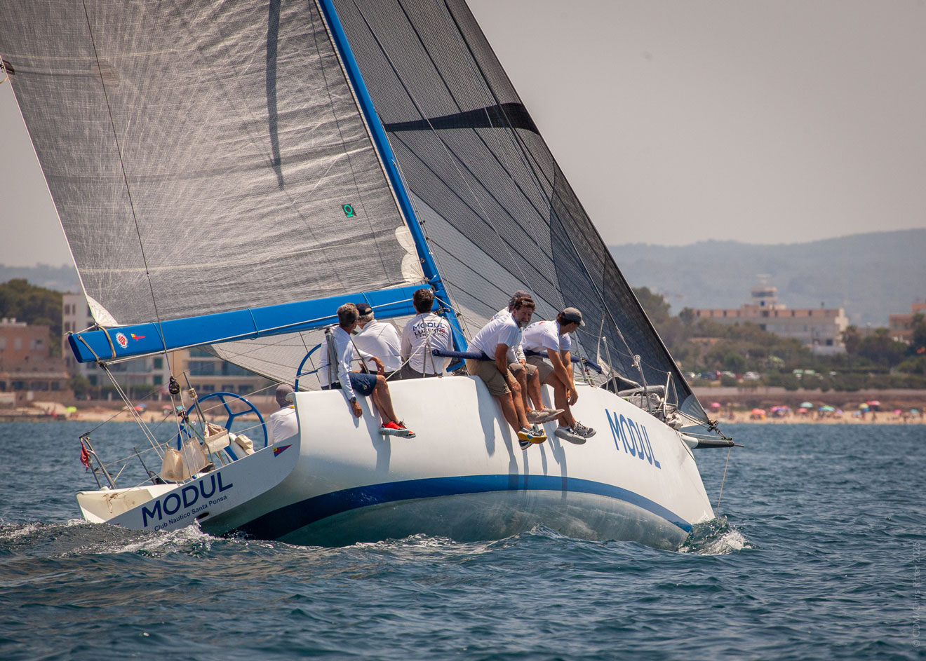 noticias náuticas, actualidad náutica, trofeo fuerzas armadas, armada española, regata, regatista, v