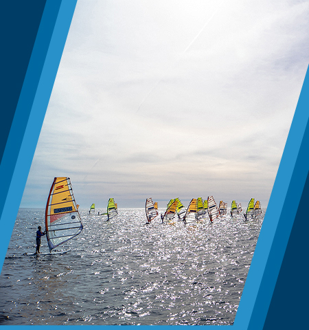 INTERNATIONAL WINDSURFER