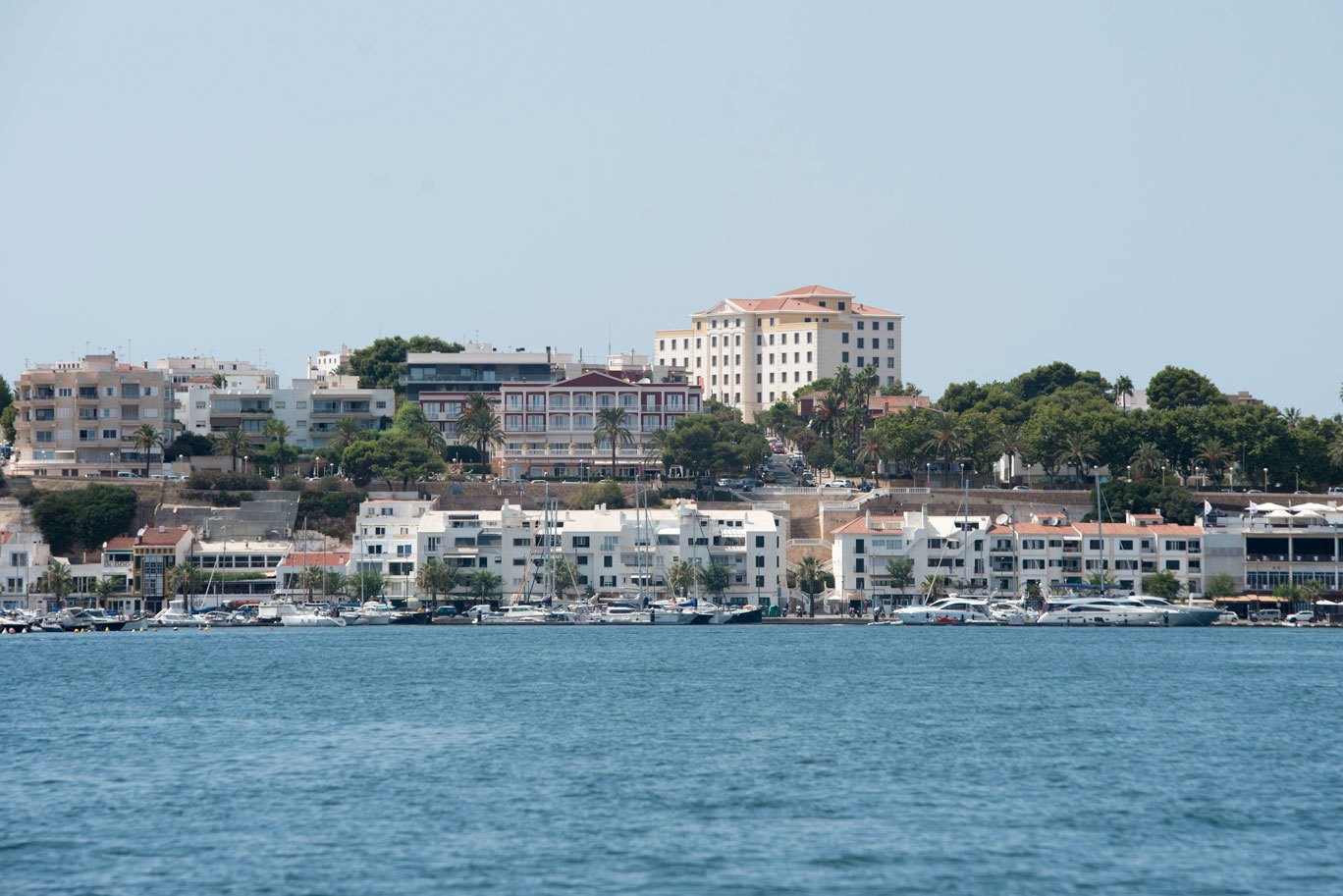 actualidad náutica, noticias náuticas, puerto mahón, menorca, ibiza, tanit ibiza port, apb, autorida