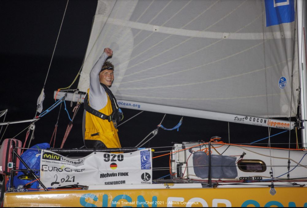 actualidad náutica, noticias náuticas, Mini Transat, Salvamento Marítimo, rescate marítimo, mástil, 
