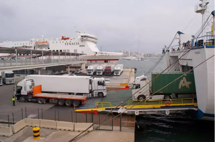 Los trabajadores de Ports IB harán huelga para pedir una subida salarial